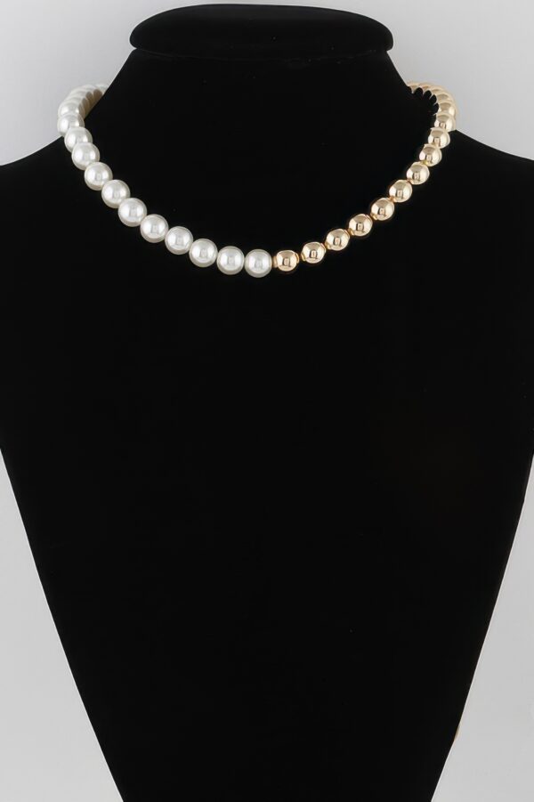 Two-Toned Beaded Necklace – 14 Inch Short Chain