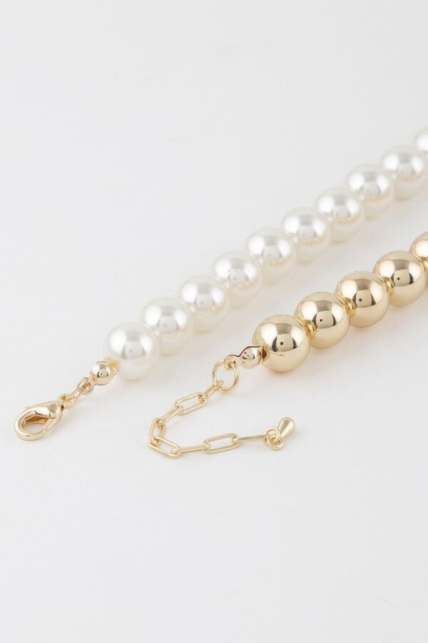 Two-Toned Beaded Necklace – 14 Inch Short Chain
