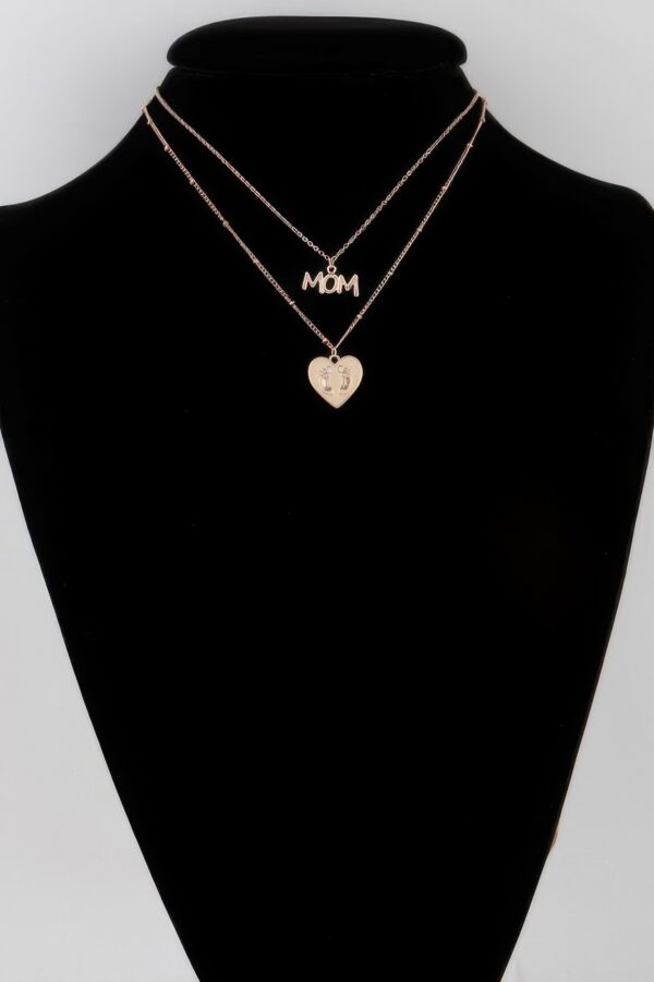 Mom Heart Pendant Necklace – 14-inch Delicate Chain