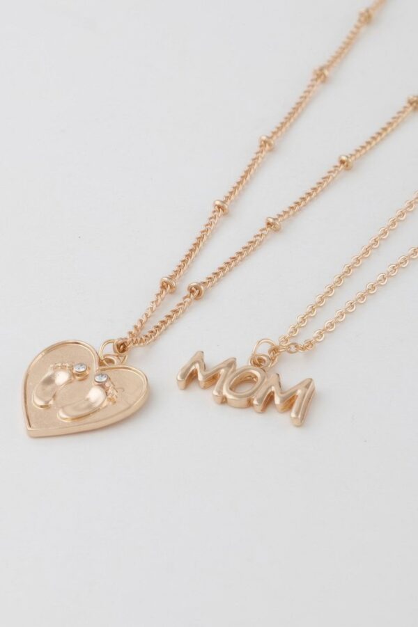 Mom Heart Pendant Necklace – 14-inch Delicate Chain