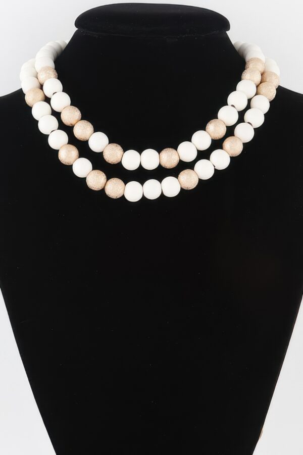 Two-Tone Bead Necklace – 16in Contrast Strand
