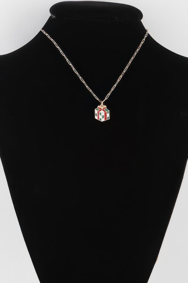 Checker-Pattern Gift Charm Chain Necklace