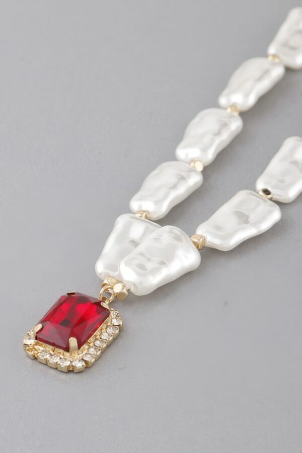 Multi-Stone Pendant Necklace – Layered Stone Accent