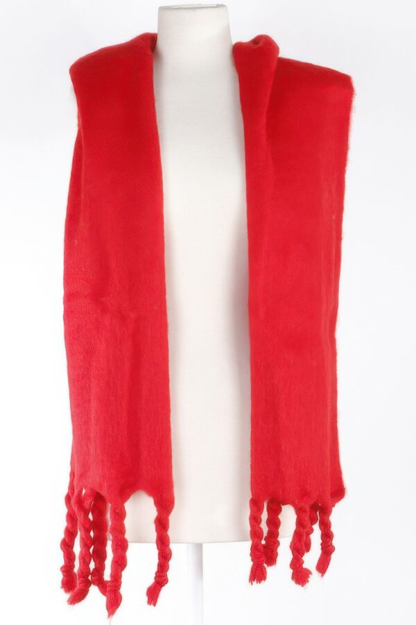 Soft Twisted Fringe Scarf – Cozy Knit Wrap