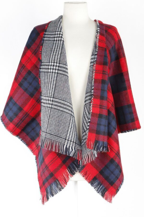 Classic Plaid Fringe Scarf – Soft Woven Finish