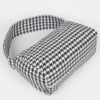 Houndstooth Knit Shoulder Bag – Structured Silhouette