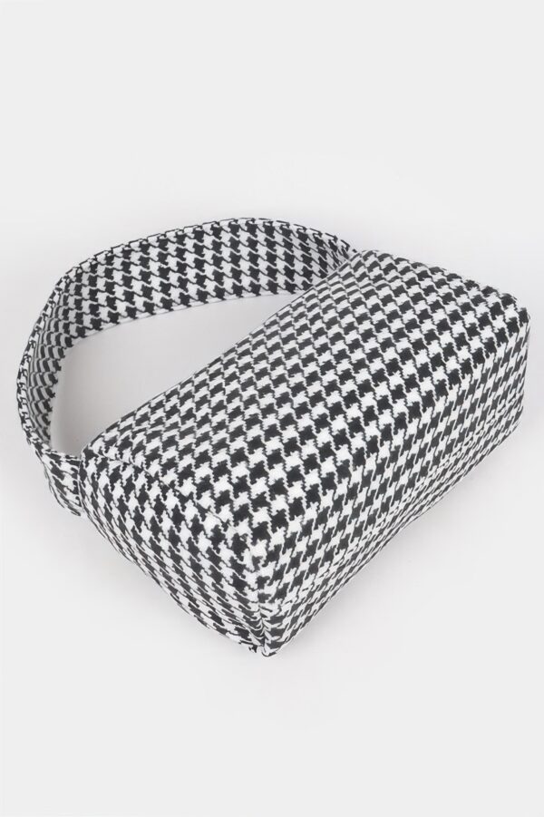 Houndstooth Knit Shoulder Bag – Structured Silhouette