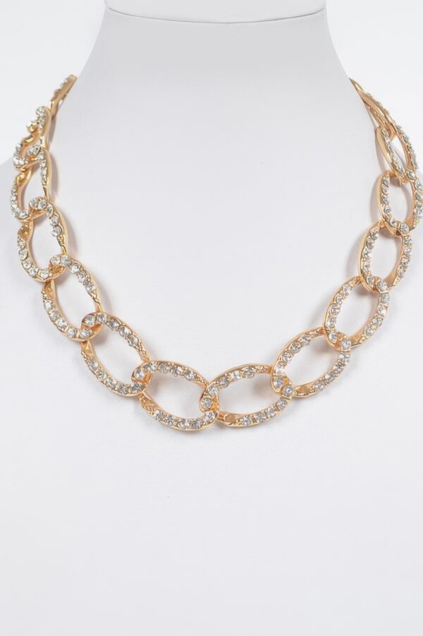 Oversized Stone-Accented Chain Necklace – 16 x 0.75 in