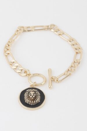 Lion Emblem Toggle Bracelet – Vintage-Inspired Accent