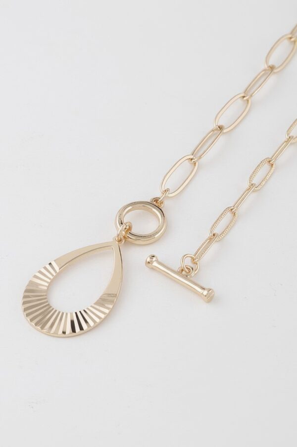 Teardrop Toggle Necklace – 16 inch Chain