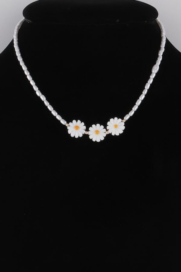 Beaded Flower Trio Necklace – 15 inch Layering