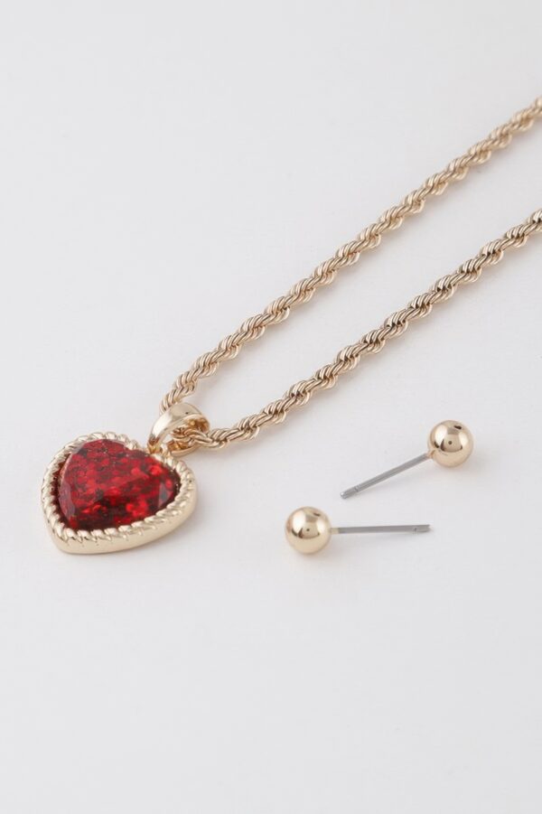 Glitter Heart Chain Necklace – Delicate Sparkle