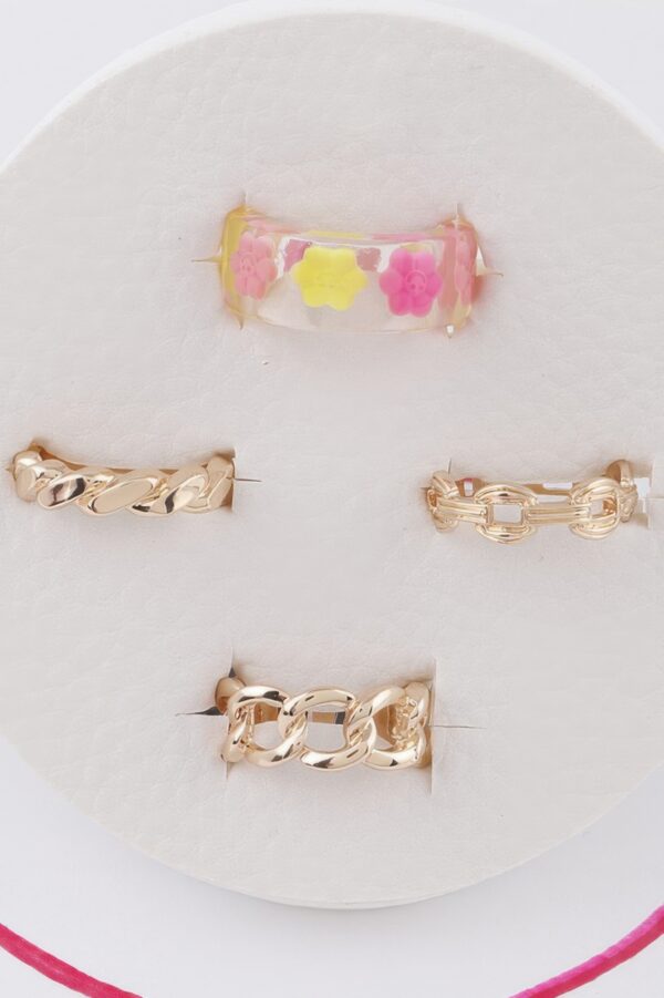 Floral & Chain Stackable Ring Set