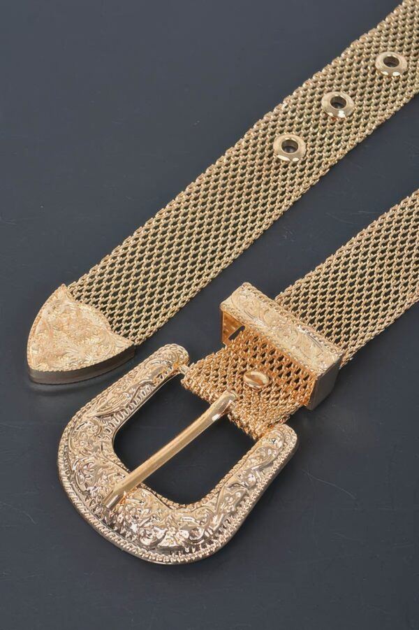 Chainlink Belt with Iron Buckle – Statement Accent
