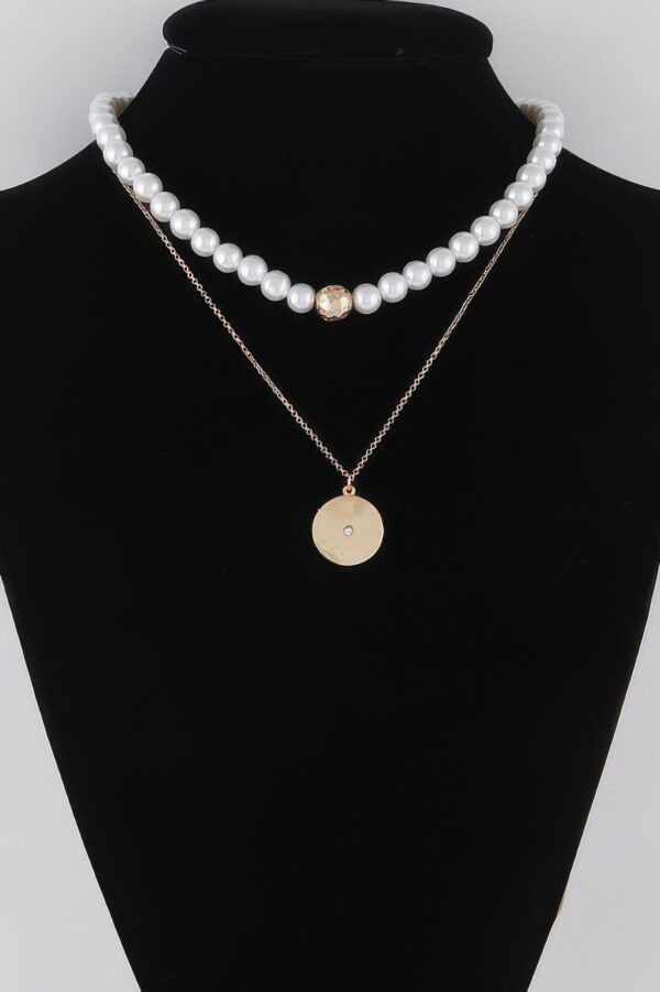 Multi-Pearled Pendant Necklace – 16-inch Chain