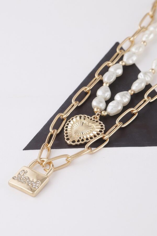 Heart N Lock Pendant Necklace – Delicate Heart & Lock