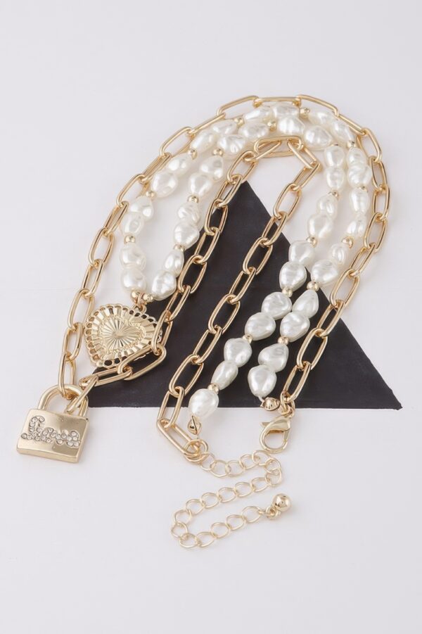 Heart N Lock Pendant Necklace – Delicate Heart & Lock