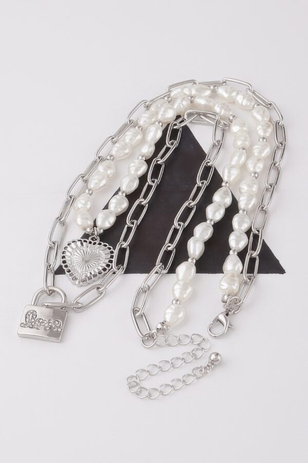 Heart N Lock Pendant Necklace – Delicate Heart & Lock