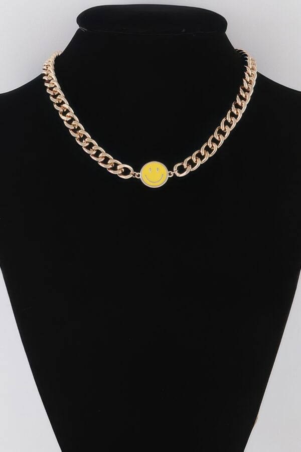 Smiley Face Curb Chain Necklace – Playful Curb Link