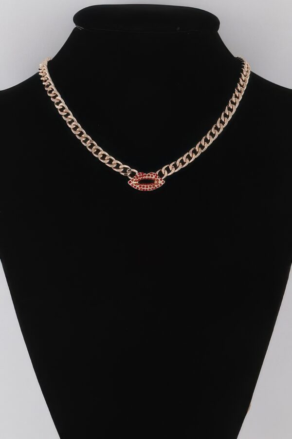 Jeweled Lips Chain Necklace with Accent Pendant
