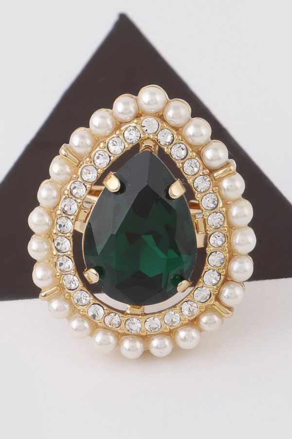 Rhinestone Jeweled Ring – Sparkling Accent
