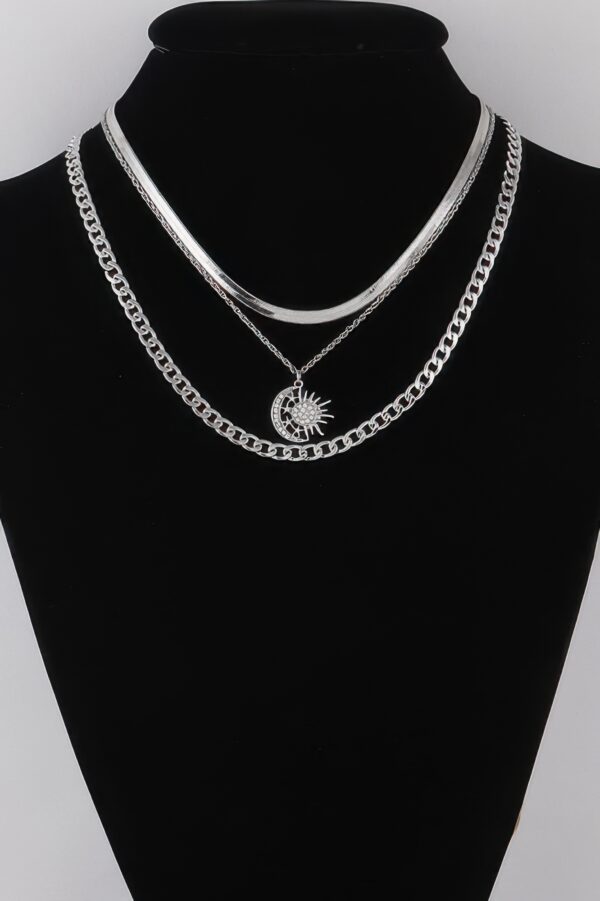 Sun N Moon Chain Necklace – Delicate Sun & Moon Accents