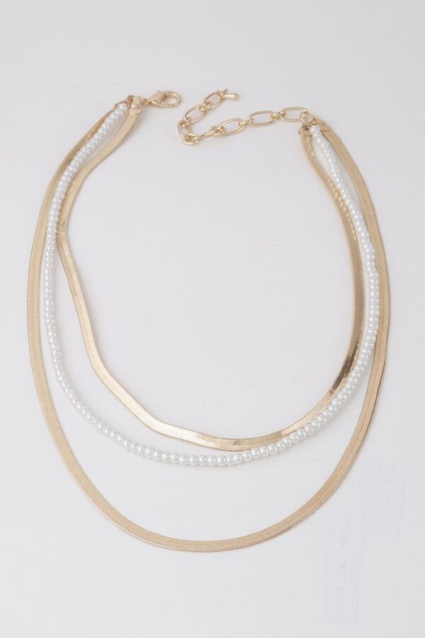 Snake Chain Pearl Necklace – Sleek Pearl Accent