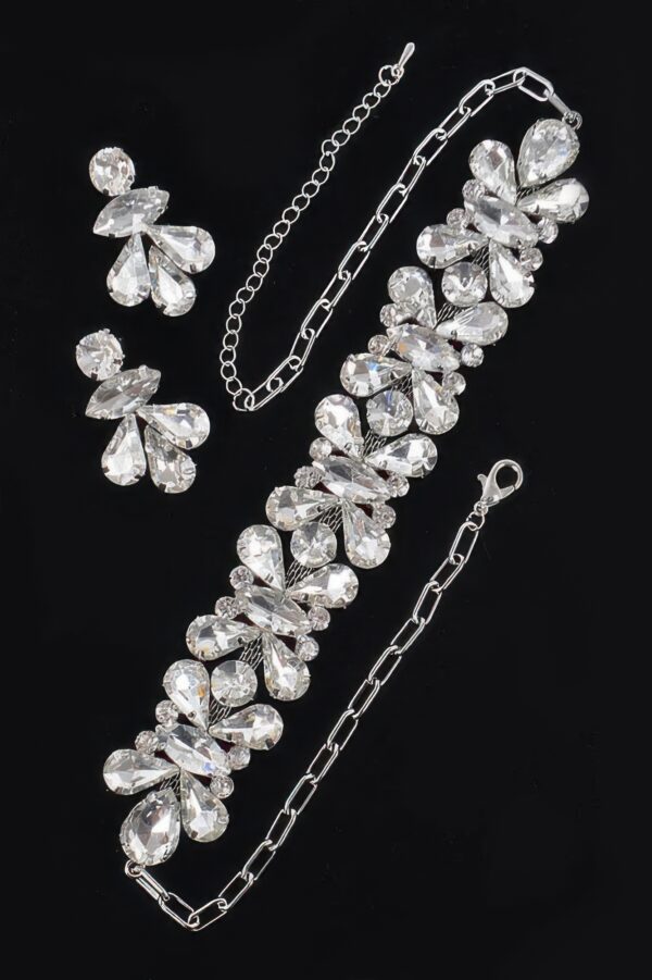 AB Stone Earring & Necklace Set – Shimmering Accent