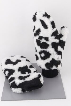 Animal-Print Winter Mittens – Bold Patterned Gloves