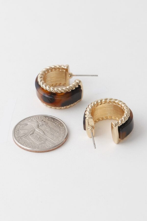 Twist-Textured Marble Huggie Earrings - Compact Hoops