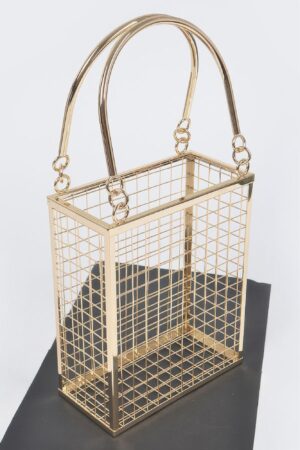 Wire-Frame Metal Clutch