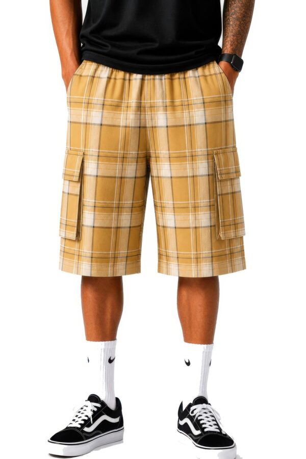 Men's Checkered Baggy Cargo Shorts - Drawstring Waist