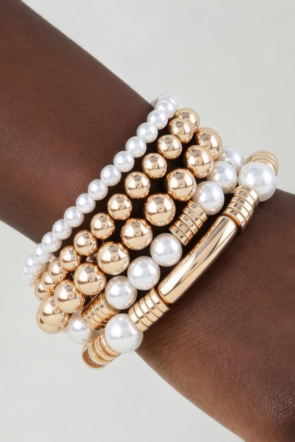 Multi Crystal Beaded Bracelet with Pearl & Metallic Bars