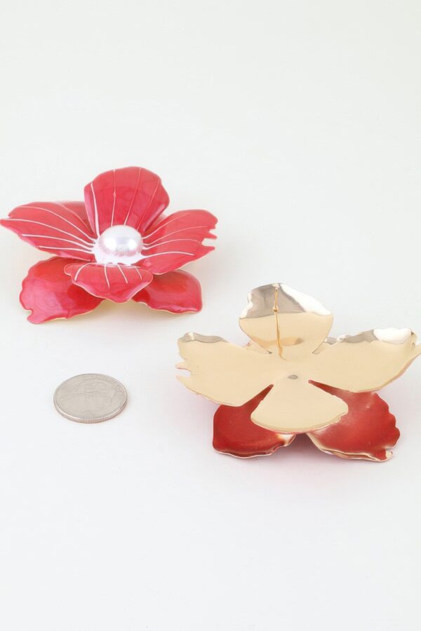 Marble Flower Pearl-Center Stud Earrings