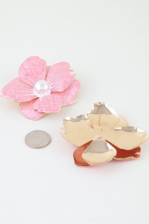 Marble Flower Pearl-Center Stud Earrings