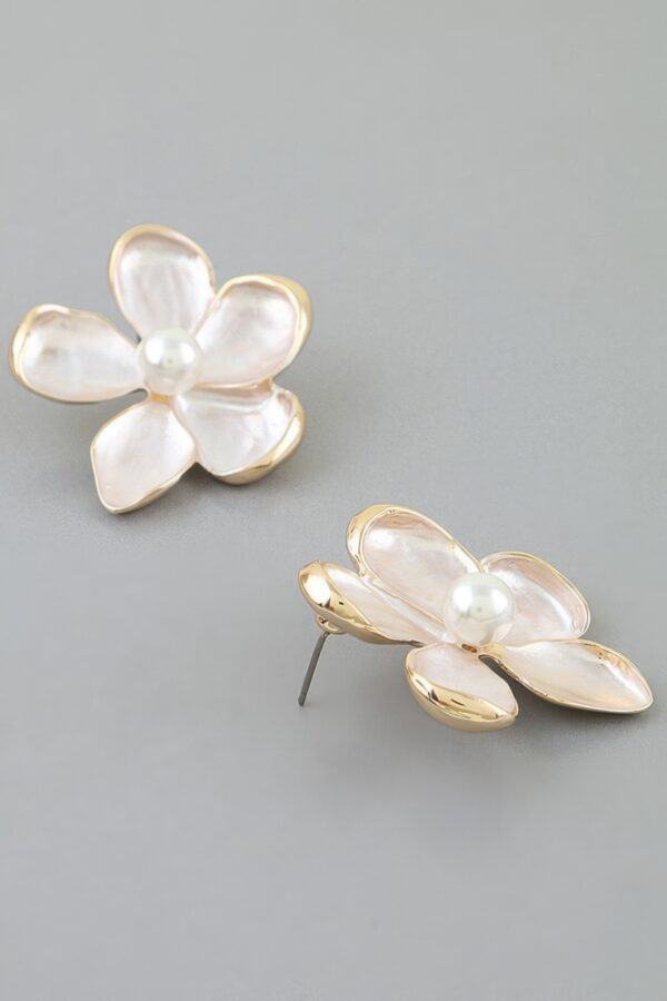 Marble Flower Earrings with Pearl Center - Pale Pink