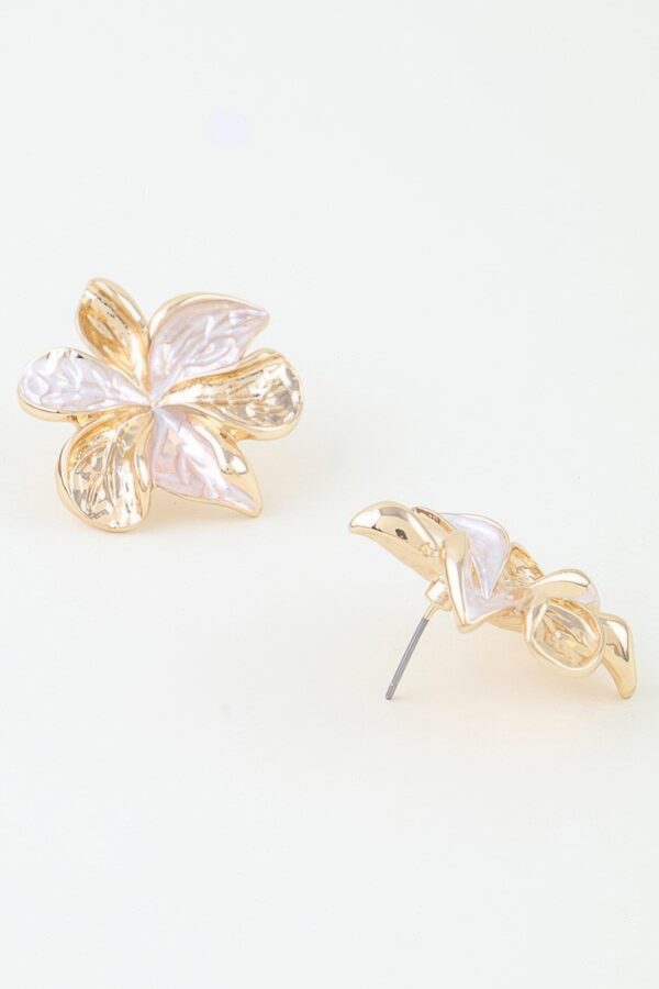 Blooming Flower Stud Earrings - Polished Gold & Pearl