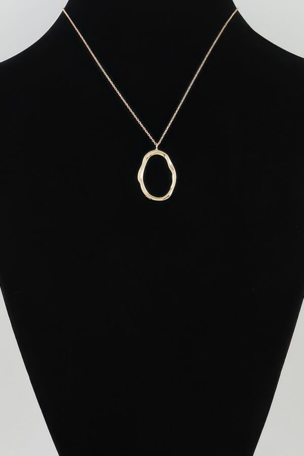 Hammered Ripple Oval Necklace with Twisted Chain
