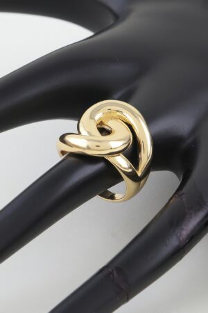 Polished Interloop Statement Ring – Sculptural Loop
