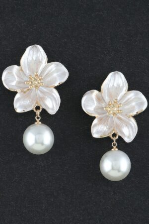 Polished Flower Pearl Drop Earrings – Five-Petal Stud