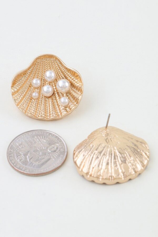 Clamshell Earrings with Faux Pearls - Ridged Shell Detail