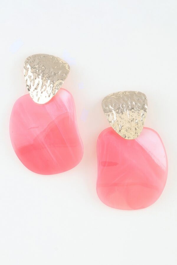 Marble-Inspired Drop Earrings with Hammered Metal Top