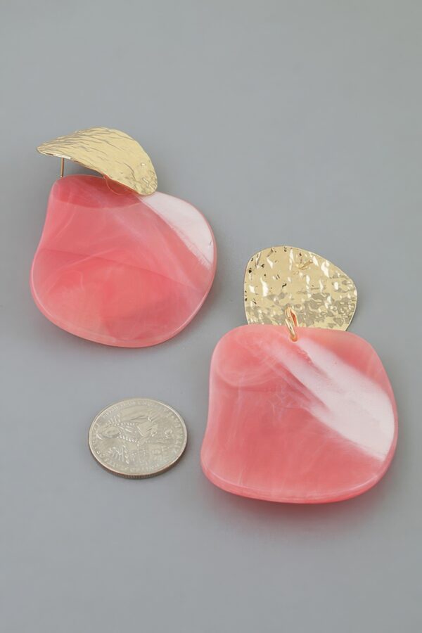 Marble-Inspired Drop Earrings with Hammered Metal Top