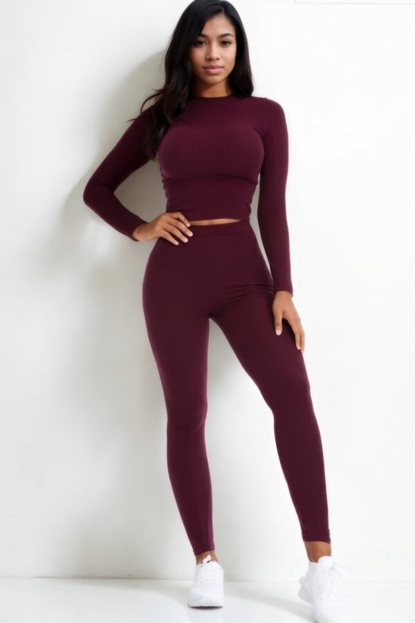 Ribbed Mock Neck Top & Leggings Set – High-Stretch Jersey
