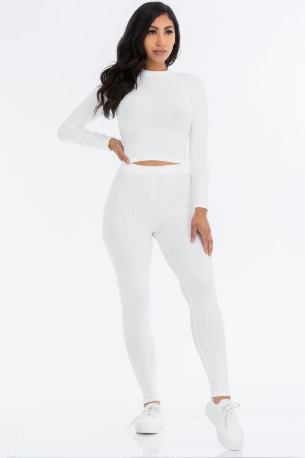 Ribbed Mock Neck Top & Leggings Set – High-Stretch Jersey
