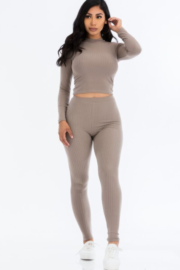 Ribbed Mock Neck Top & Leggings Set – High-Stretch Jersey