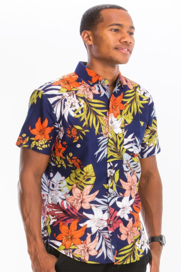 Men’s Hawaiian Print Button-Down Shirt – Multi-Color