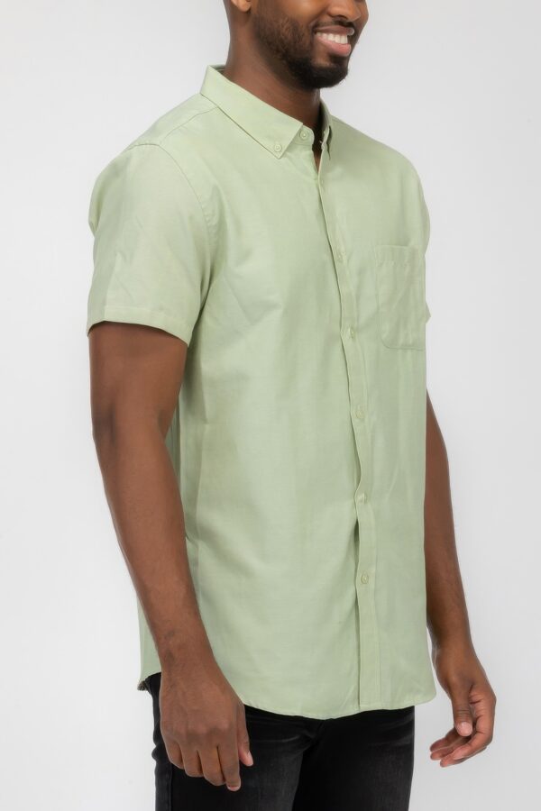 Men’s Short-Sleeve Solid Button Shirt with Chest Pocket