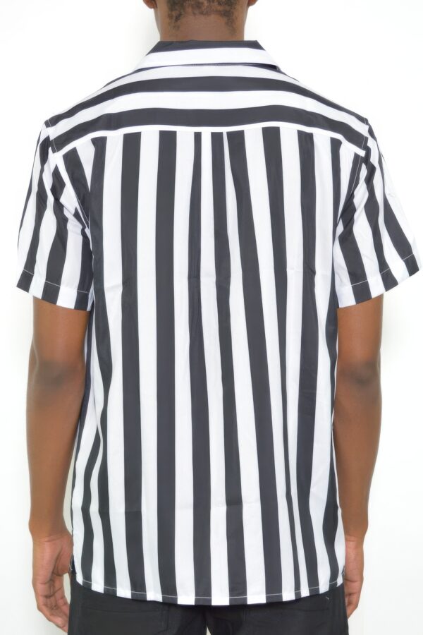 Men’s Short Sleeve Striped Button-Down Shirt – Multi-Color Print