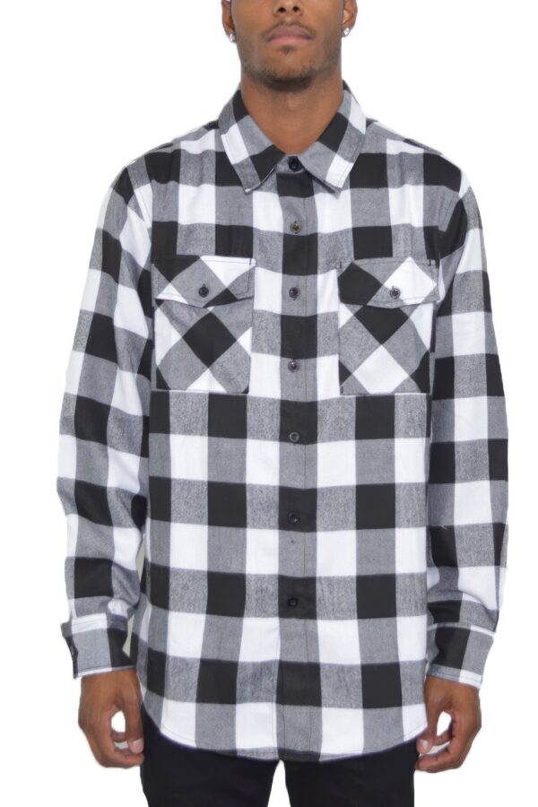 Checkered Flannel Shirt for Men – Chest Pockets & Curved Hem